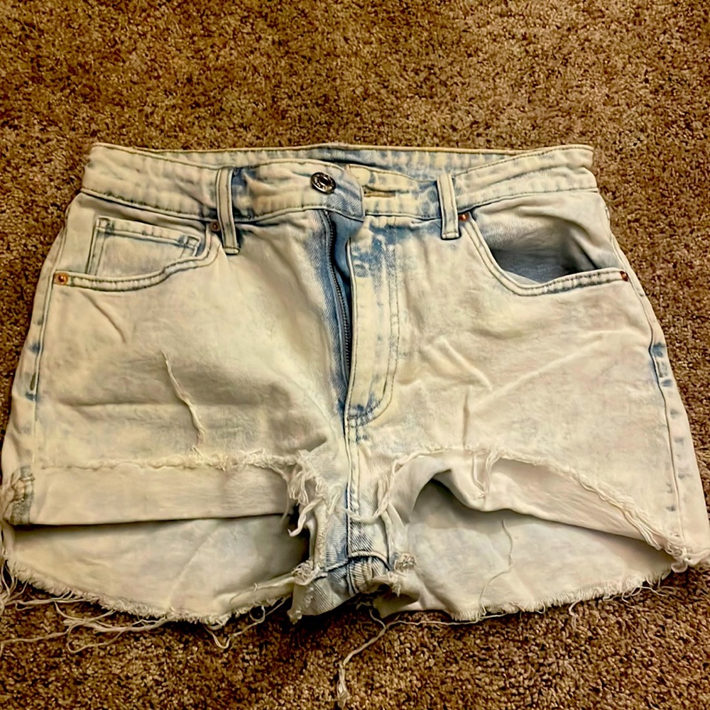 Wild fable light wash jeans size 6